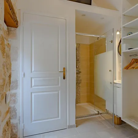 La Boutique Germain 4 à 6 Personnes Hébergement de vacances Lacave (Lot)