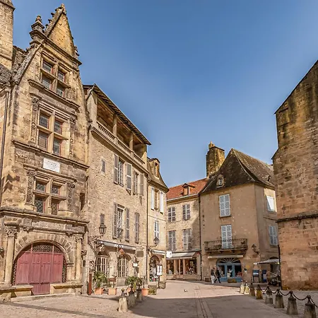 La Boutique Germain 4 à 6 Personnes Lacave (Lot)
